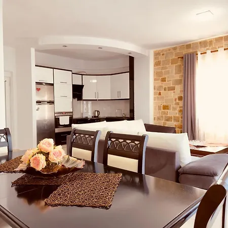 Merkuri Lägenhet Himare